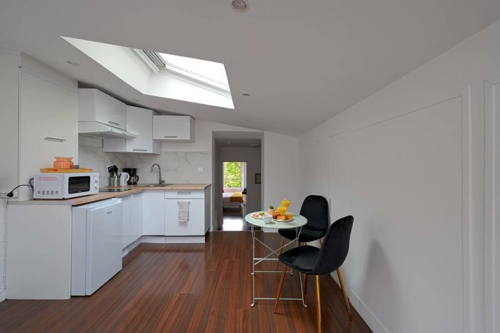 Sublime Appartement -Versailles Bagian luar foto