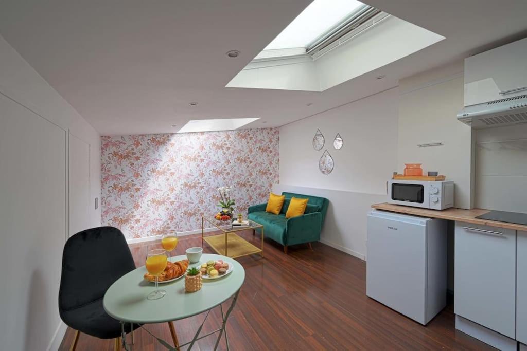 Sublime Appartement -Versailles Bagian luar foto